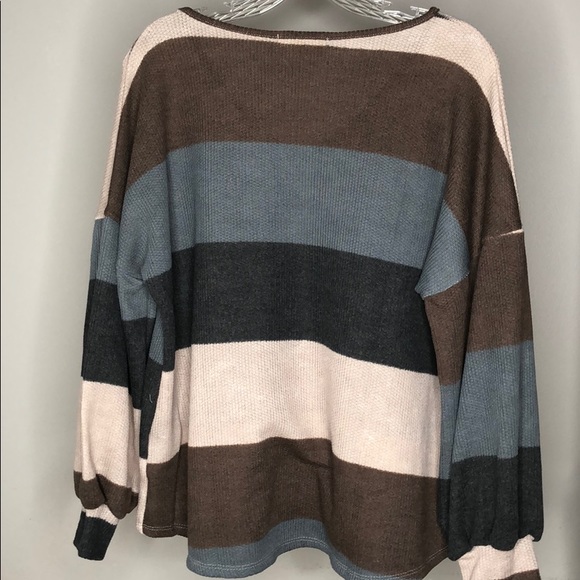 RIBBED STRIPES V-NECK PUFF SLEEVES TOP - Picture 7 of 8